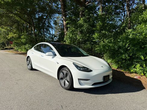 Used 2018 Tesla Model 3 Long Range RWD image 11
