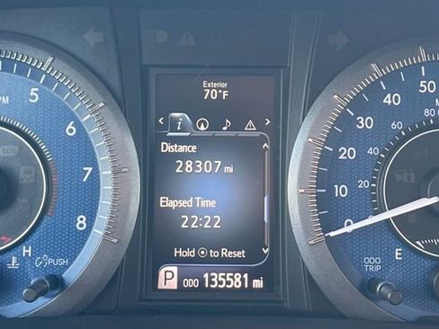 Used 2015 Toyota Sienna XLE w/ XLE Navigation Package image 23