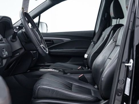 Used 2022 Honda Pilot TrailSport image 10