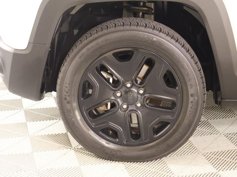 Used 2020 Jeep Renegade Sport AWD/4WD image 17