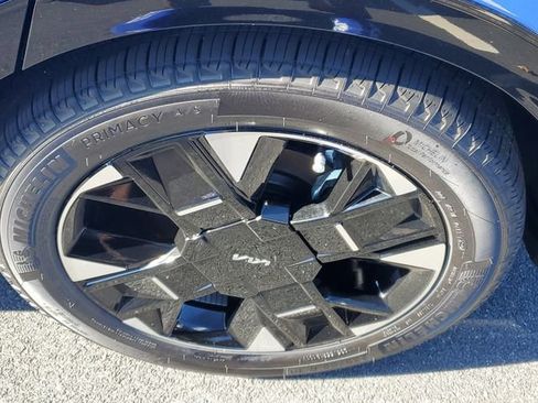 New 2026 Kia Sportage SX image 8