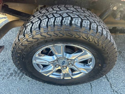 Used 2016 Ford F150 Lariat image 21