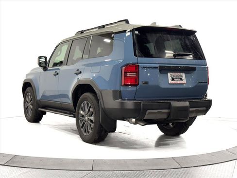 Certified 2025 Toyota Land Cruiser image 8