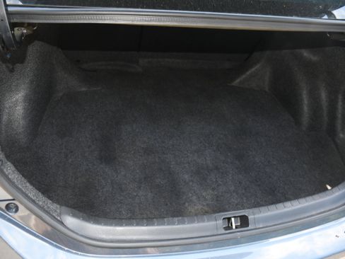 Used 2019 Toyota Corolla SE FWD image 14