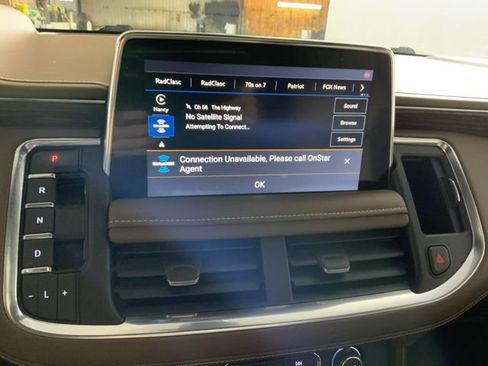 Used 2021 Chevrolet Suburban High Country w/ Premium Package image 31