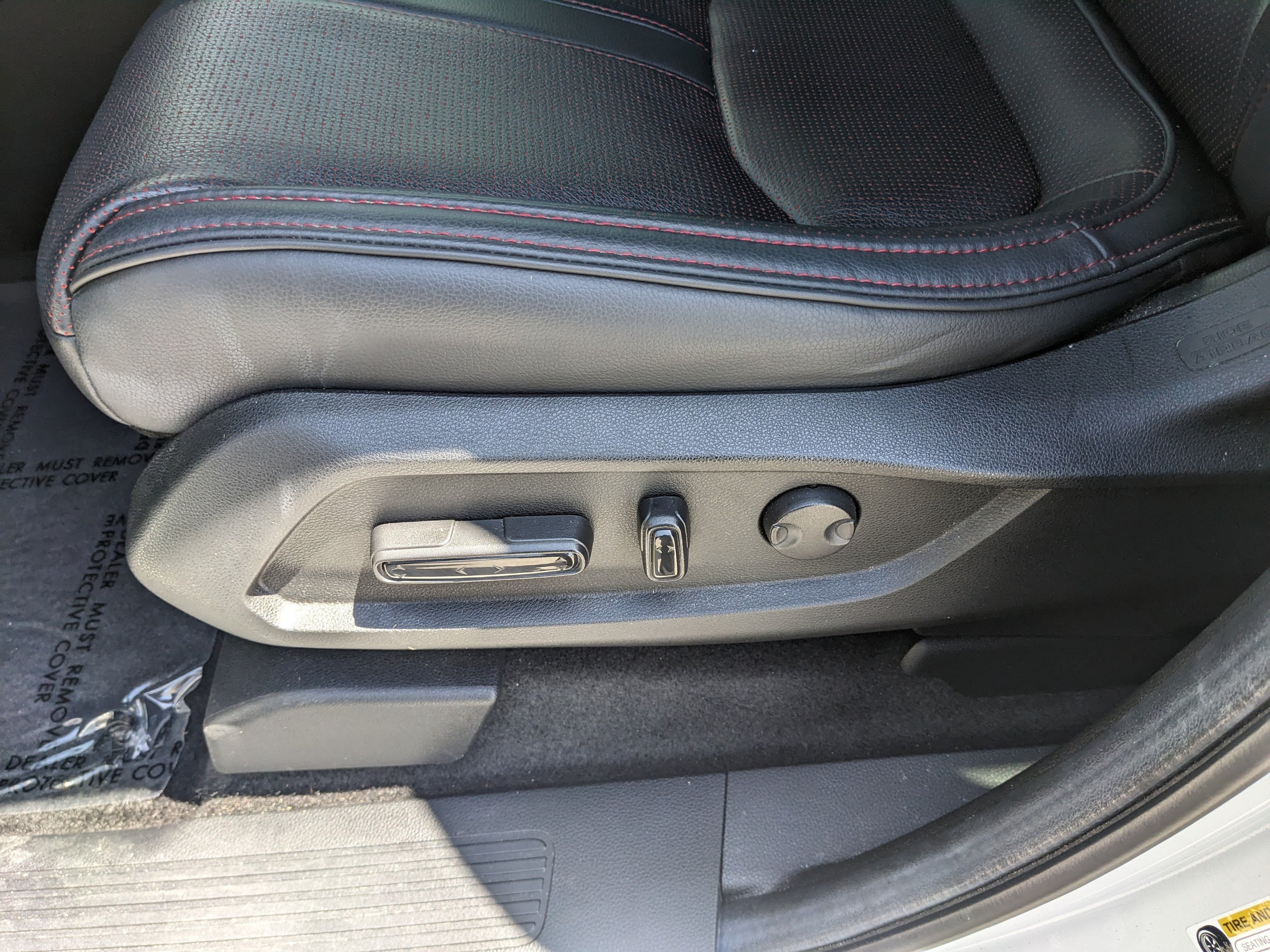 Used 2025 Honda Pilot Black Edition image 24