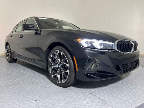 New 2026 BMW 330i xDrive Sedan w/ Convenience Package image 6