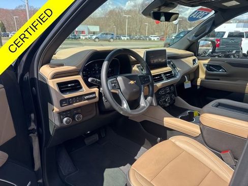 Used 2024 Chevrolet Tahoe Premier w/ Premium Package 2 AWD/4WD image 9