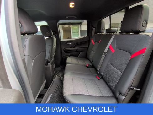 Used 2023 Chevrolet Colorado Z71 w/ Z71 Convenience Package 2 AWD/4WD image 25