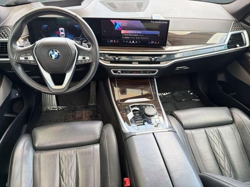 Used 2025 BMW X5 xDrive50e AWD/4WD image 28