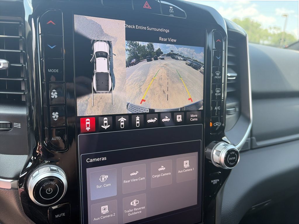 New 2027 RAM 3500 Big Horn AWD/4WD image 22