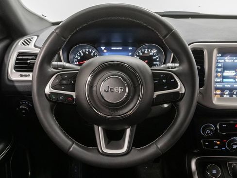 Used 2021 Jeep Compass Latitude AWD/4WD image 12