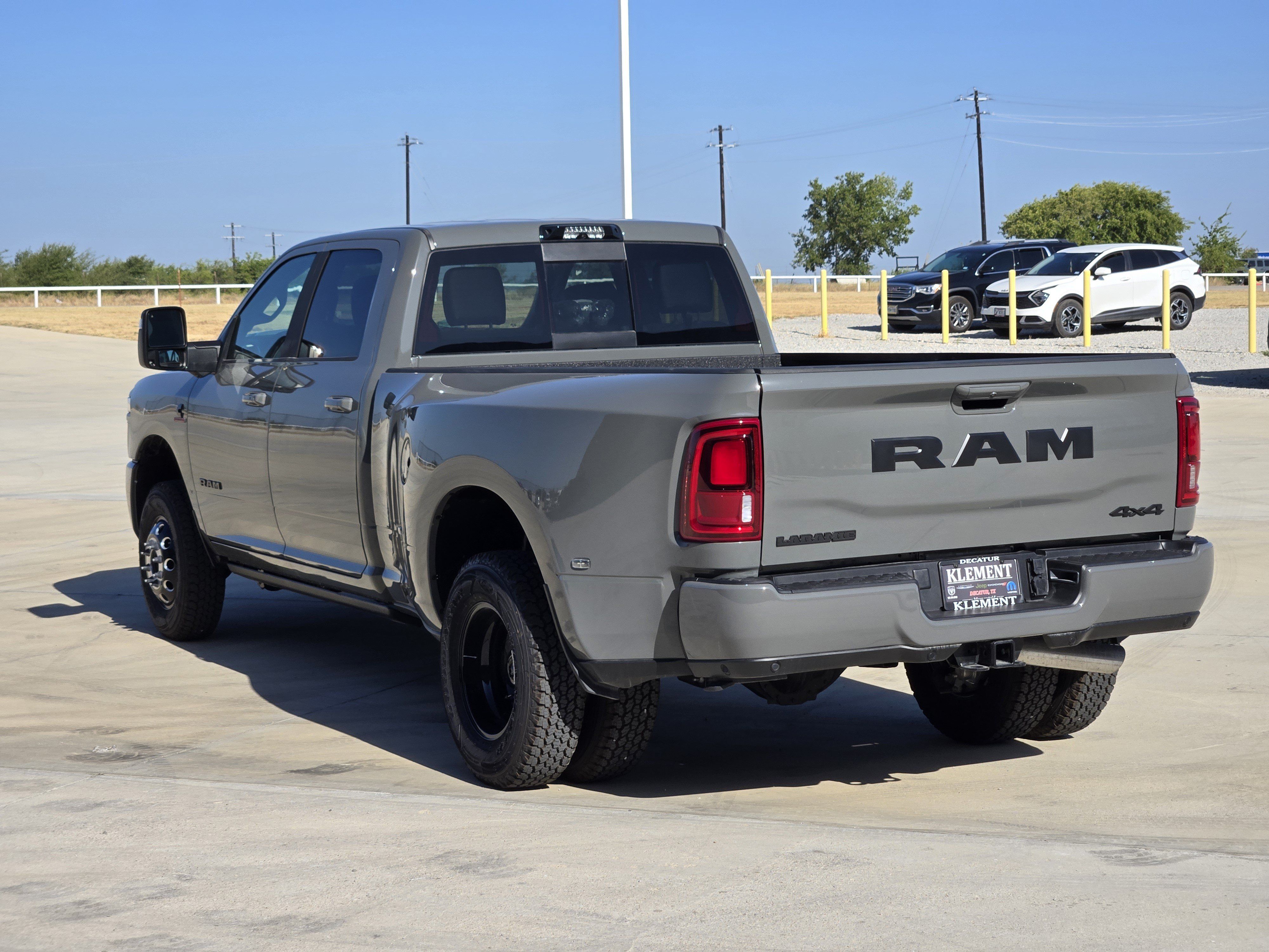 New 2026 RAM 3500 Laramie AWD/4WD image 4