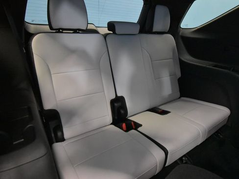 Used 2026 Chevrolet Traverse High Country w/ LPO, Floor Liner Package FWD image 27