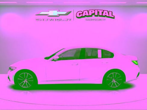 Used 2020 BMW 330i Sedan w/ Convenience Package RWD image 2