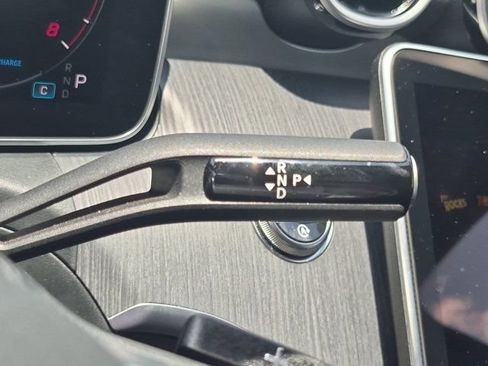 Used 2025 Mercedes-Benz C 300 Sedan image 20