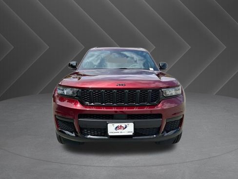 Used 2023 Jeep Grand Cherokee L Laredo AWD/4WD image 3