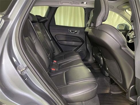Used 2021 Volvo XC60 T5 Inscription w/ Protection Package Premier image 18