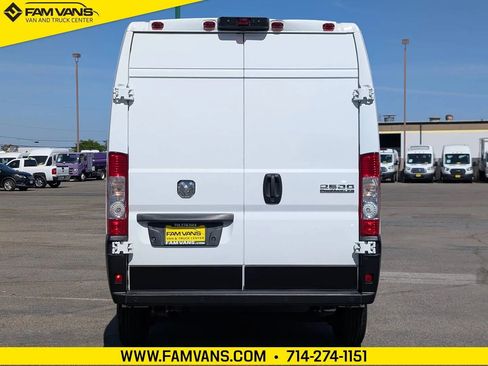 Used 2024 RAM ProMaster 2500 w/ Safety Group FWD image 6
