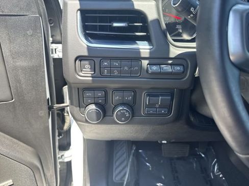 Used 2021 Chevrolet Tahoe Premier w/ Premium Package AWD/4WD image 26