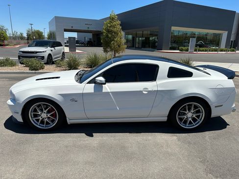 Used 2013 Ford Mustang GT Premium w/ Electronics Pkg RWD image 13