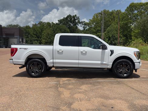 Used 2022 Ford F150 XLT w/ Equipment Group 302A High AWD/4WD image 3