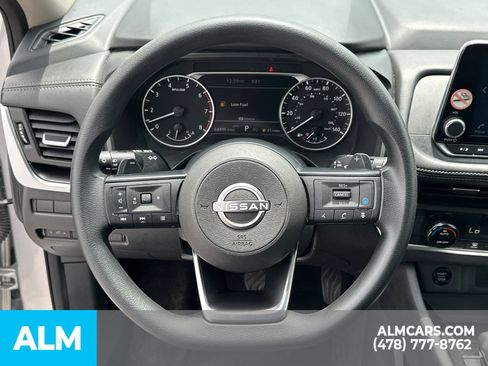 Used 2024 Nissan Rogue SV AWD/4WD image 29