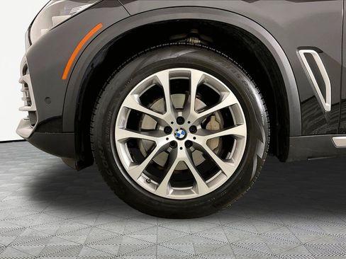 Certified 2022 BMW X5 xDrive40i w/ Premium Package AWD/4WD image 11