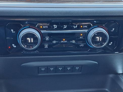 New 2026 Chevrolet Silverado 3500 LT w/ Texas Edition image 17