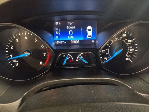 Used 2017 Ford Focus SEL FWD image 23