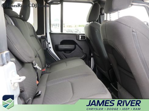 Used 2023 Jeep Wrangler Unlimited w/ Cold Weather Group AWD/4WD image 12