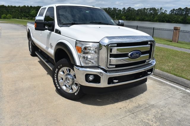 Used 2016 Ford F250 Lariat w/ Lariat Ultimate Package AWD/4WD image 2