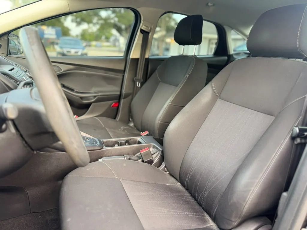 Used 2017 Ford Focus S FWD image 13