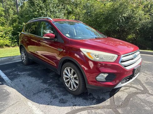 Used 2017 Ford Escape Titanium FWD image 7