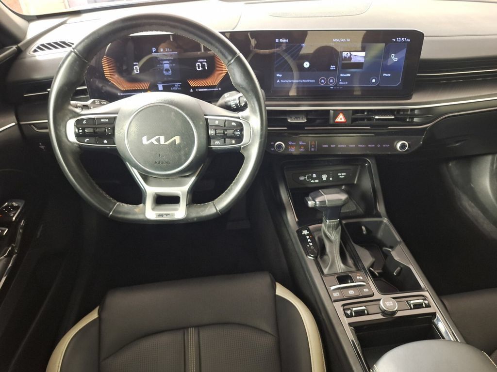 Used 2025 Kia K5 GT-Line w/ GT-Line Premium Package FWD image 9