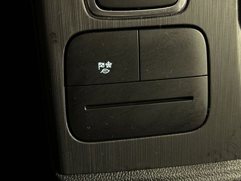 Used 2021 Ford Escape SEL image 34