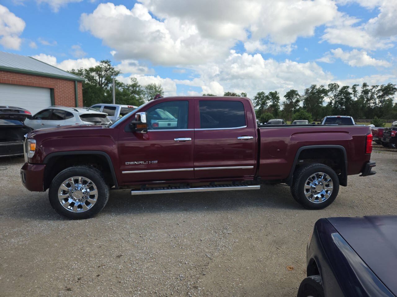Used 2016 GMC Sierra 2500 Denali w/ Duramax Plus Package AWD/4WD image 5
