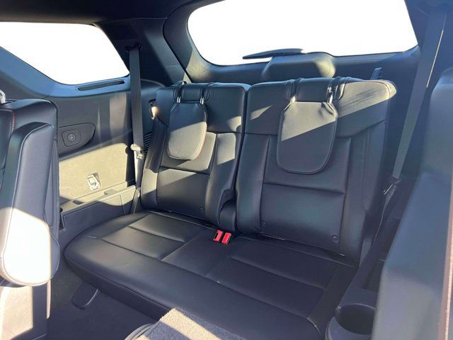 Used 2026 Ford Explorer ST-Line AWD/4WD image 15