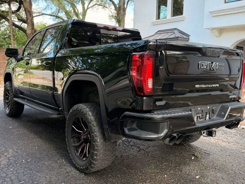Used 2021 GMC Sierra 1500 AT4 w/ AT4 Premium Package AWD/4WD image 9
