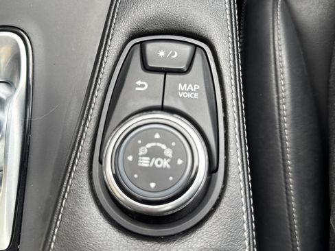 Used 2020 INFINITI QX50 Luxe w/ Navigation Package AWD/4WD image 14