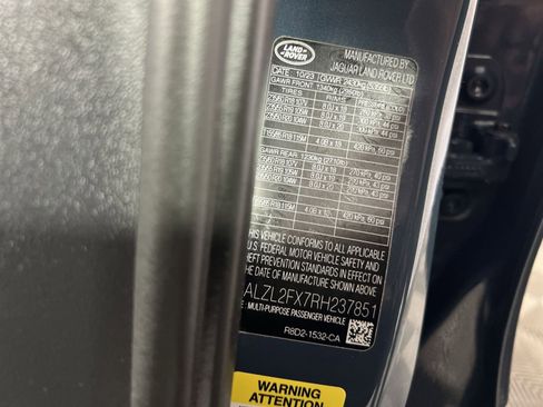 Used 2024 Land Rover Range Rover Evoque Dynamic SE image 30