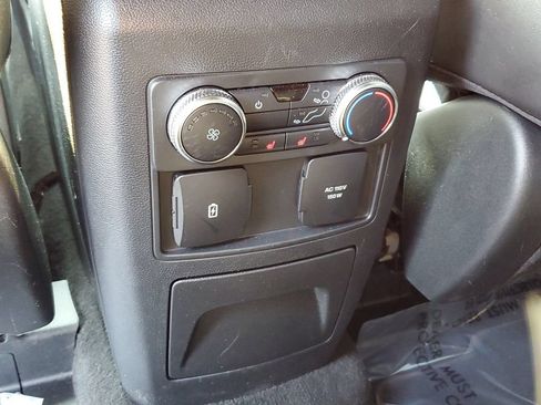 Used 2022 Ford Explorer Platinum w/ Technology Package AWD/4WD image 13