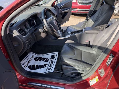 Used 2015 Volvo V60 T5 Premier image 32