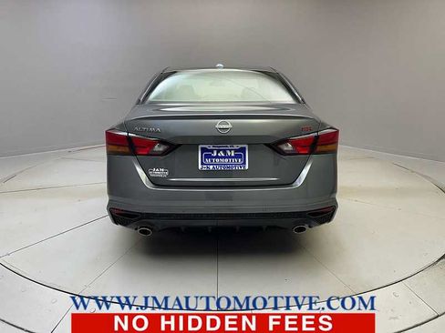 Used 2024 Nissan Altima 2.5 SR FWD image 4