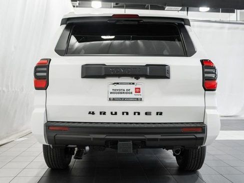 New 2026 Toyota 4Runner SR5 image 5