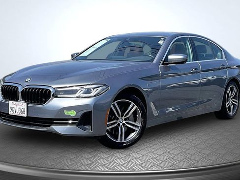 Used 2021 BMW 530e w/ Parking Assistance Package RWD image 12