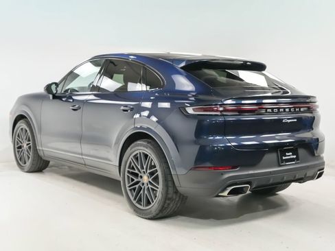 Certified 2024 Porsche Cayenne Coupe AWD/4WD image 3