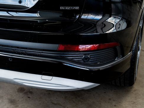 Used 2022 Audi Q4 e-tron Premium Plus image 29