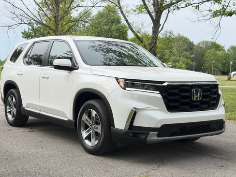 Used 2025 Honda Pilot EX-L image 33