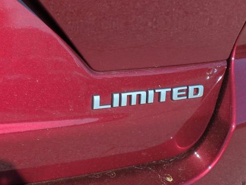 Used 2025 Jeep Grand Cherokee Limited image 12